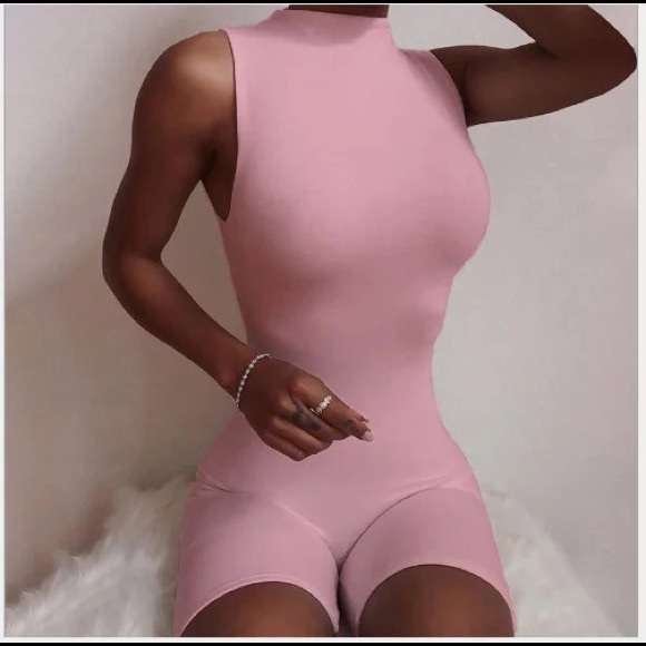 Hot topic - Picture 2 of 3